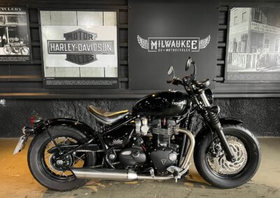 TRIUMPH BOBBER