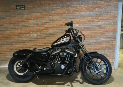 XL 883R